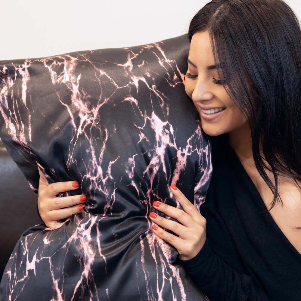 Silk pillow black 2025 hair