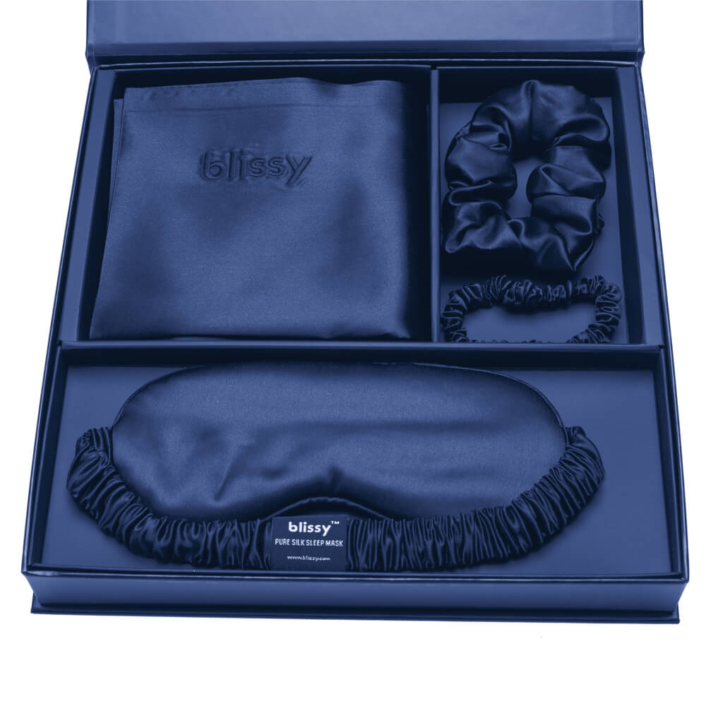 Blissy Blue Silk Blissy Dream Set Detail – Standard