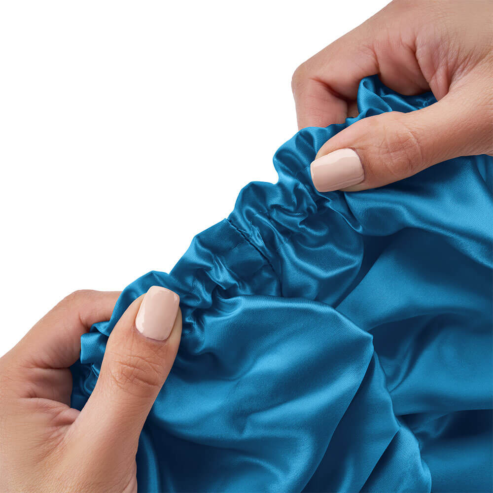 Blissy Aqua Blissy Bonnet Lifestyle – Mulberry Silk