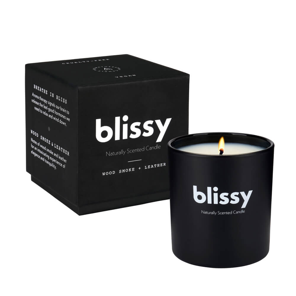 Woodsmoke & Leather Blissy Candle Close-Up – Blissy 22 Momme Silk
