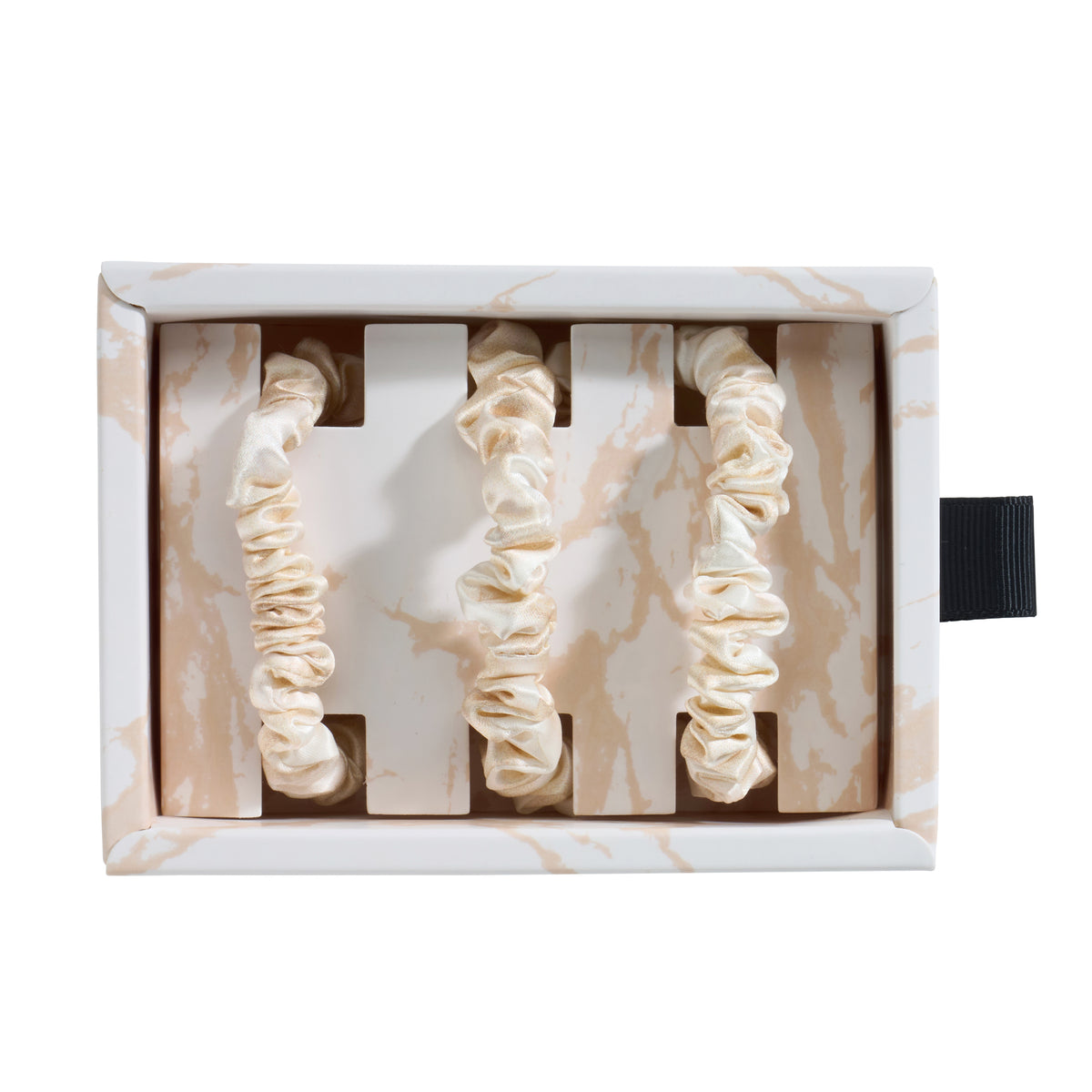 Champagne Marble Blissy Skinny Scrunchies Close-Up – Blissy 22 Momme Silk