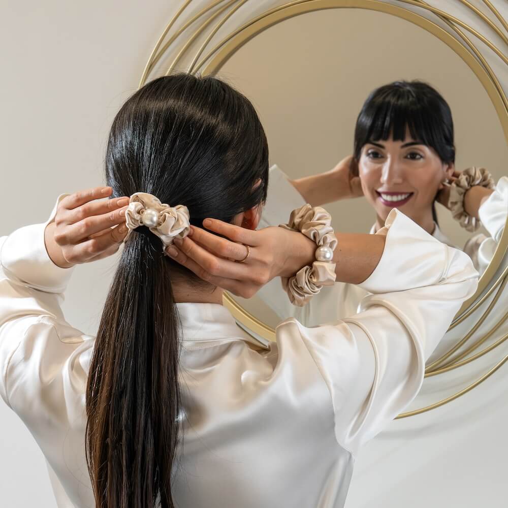 Blissy Mulberry Silk Blissy Pearl Scrunchies – Champagne