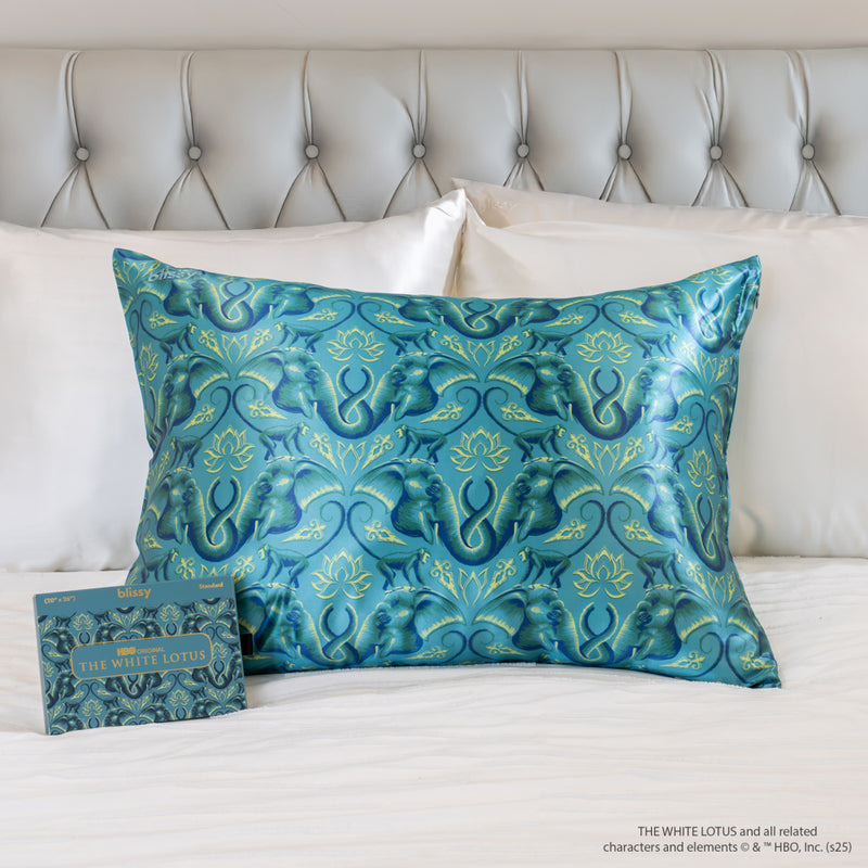 Pillowcase - White Lotus - Emerald Jungle - Queen