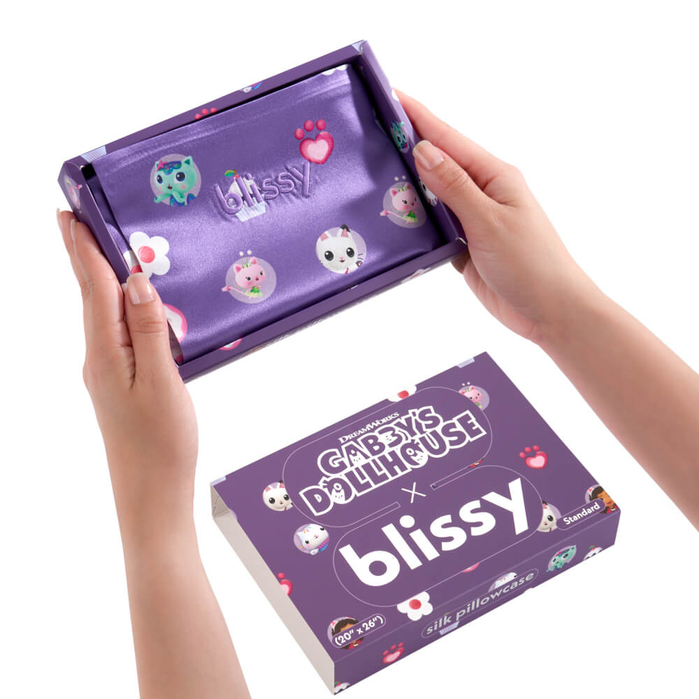Blissy Gabby'S Dollhouse Silk Pillowcase Detail –