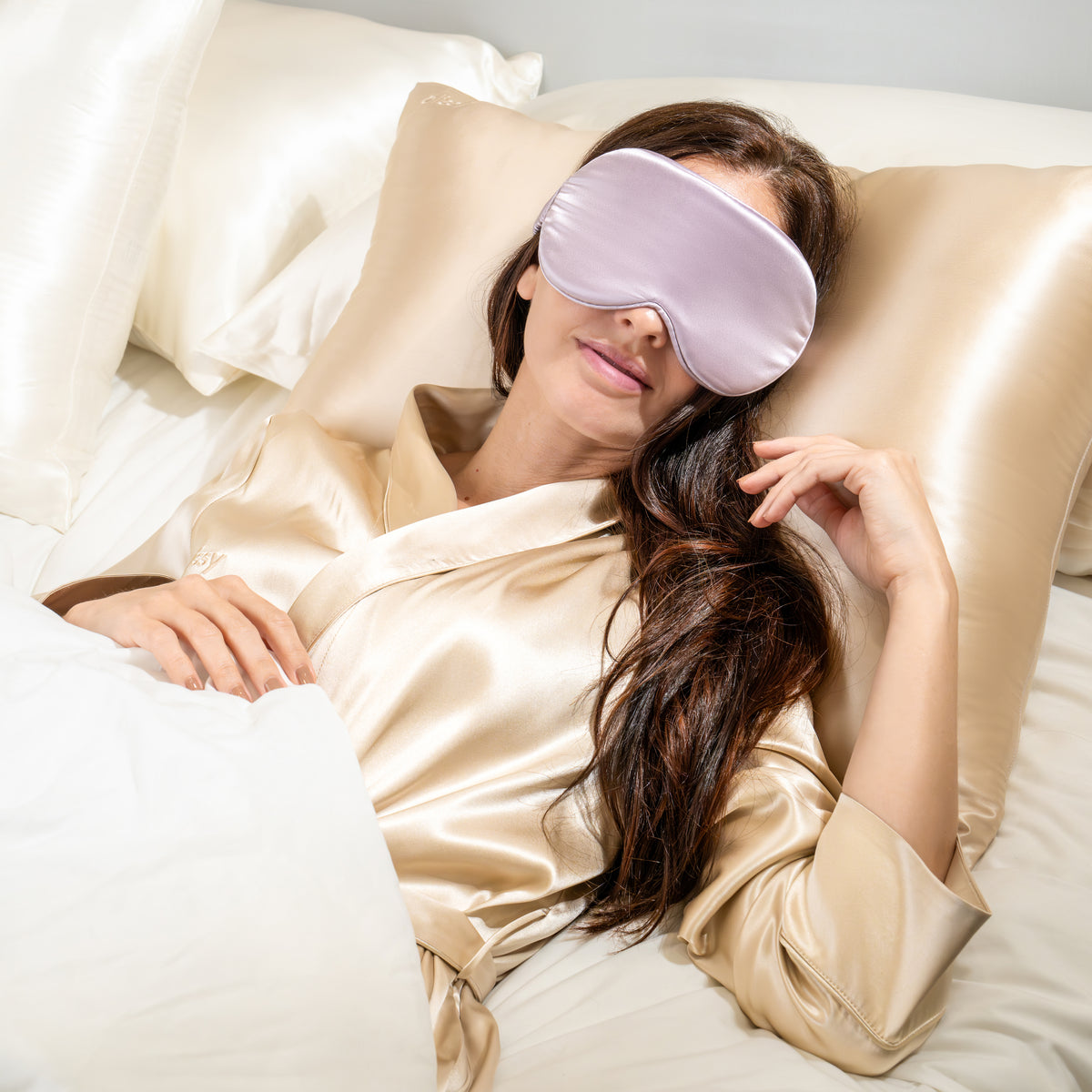 Lavender Sleep Mask Close-Up – Blissy 22 Momme Silk