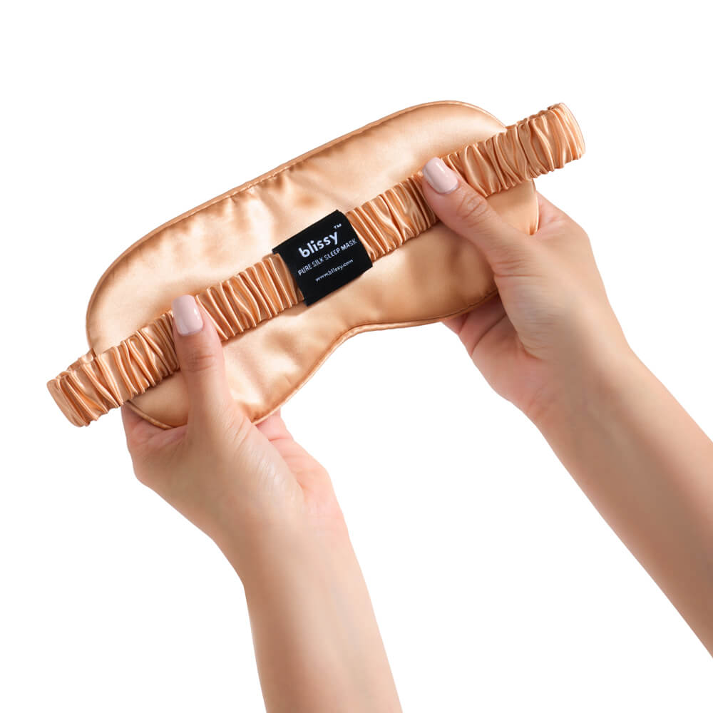Blissy Peach Silk Sleep Mask Detail –