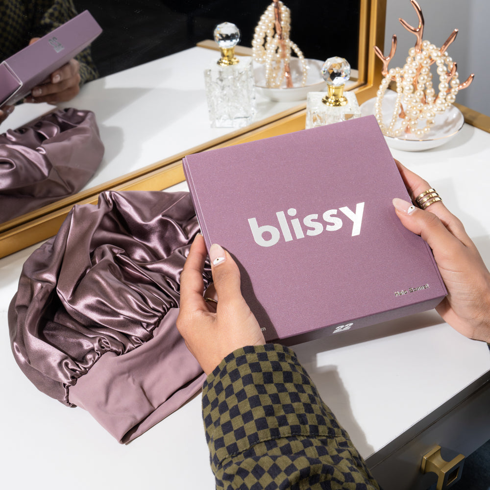 Blissy Plum Blissy Halo Bonnet Lifestyle – Mulberry Silk