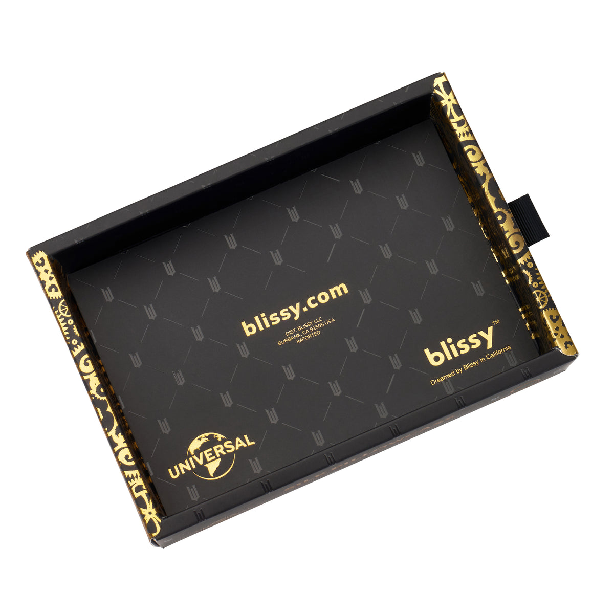 Blissy Wicked™ Sleep Mask Lifestyle – Mulberry Silk