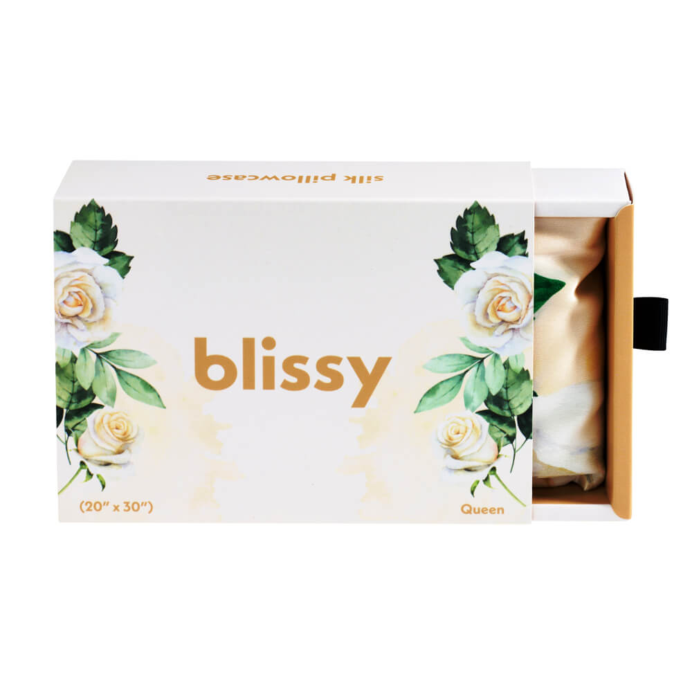 Blissy Queen Zodiac Flower Pillowcase Lifestyle – Mulberry Silk