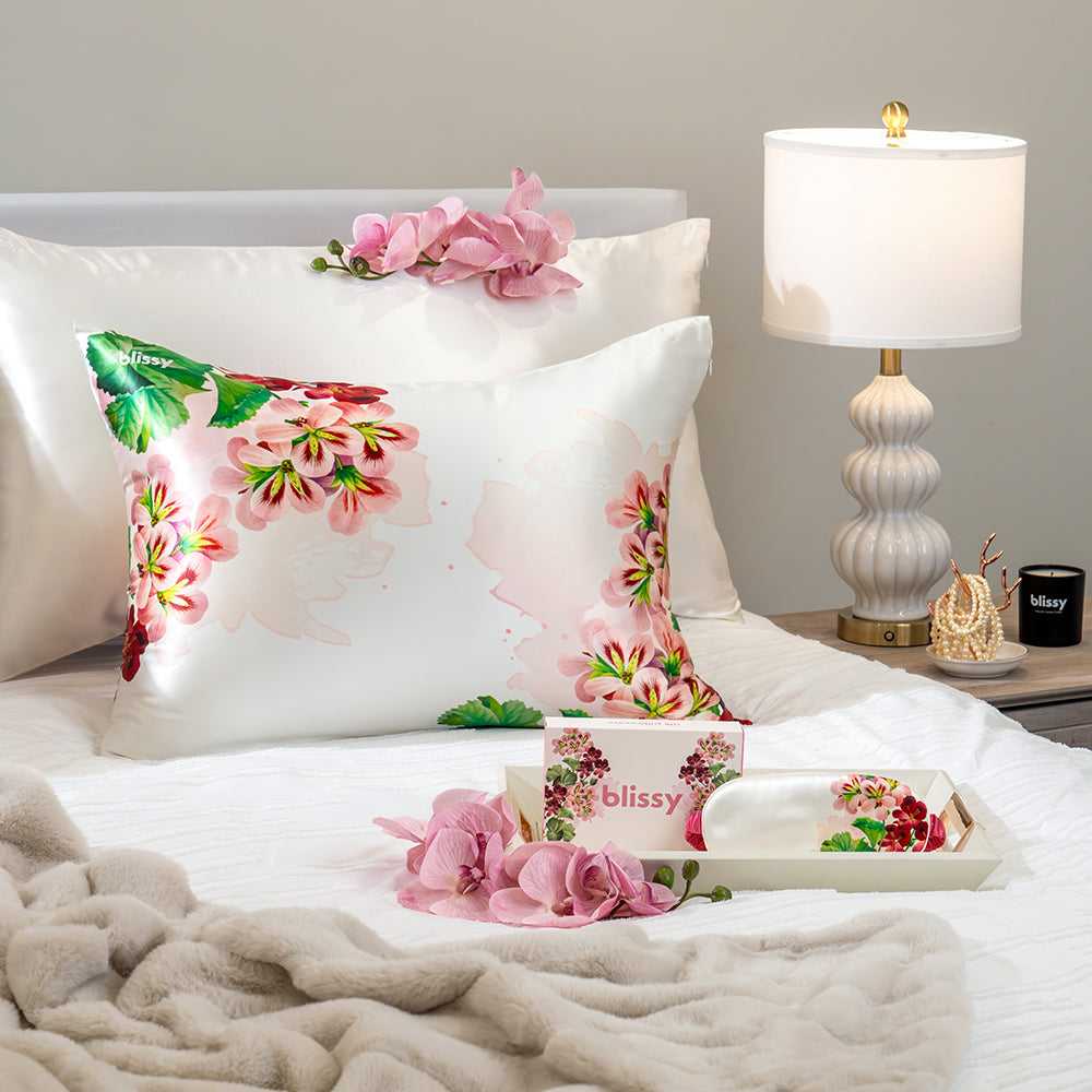Blissy Zodiac Flower Silk Pillowcase Detail – Queen