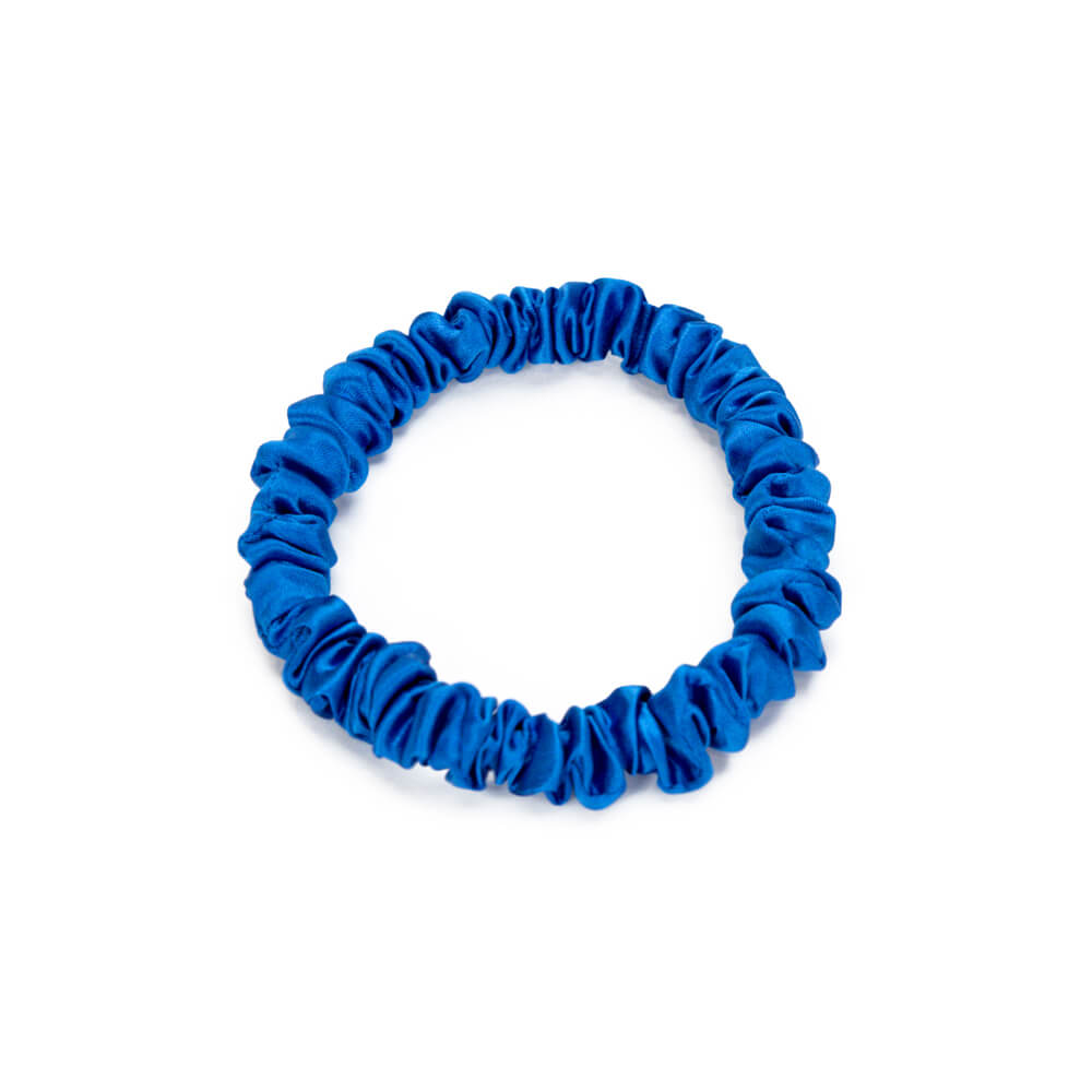 Azure Blissy Skinny Scrunchies Close-Up – Blissy 22 Momme Silk