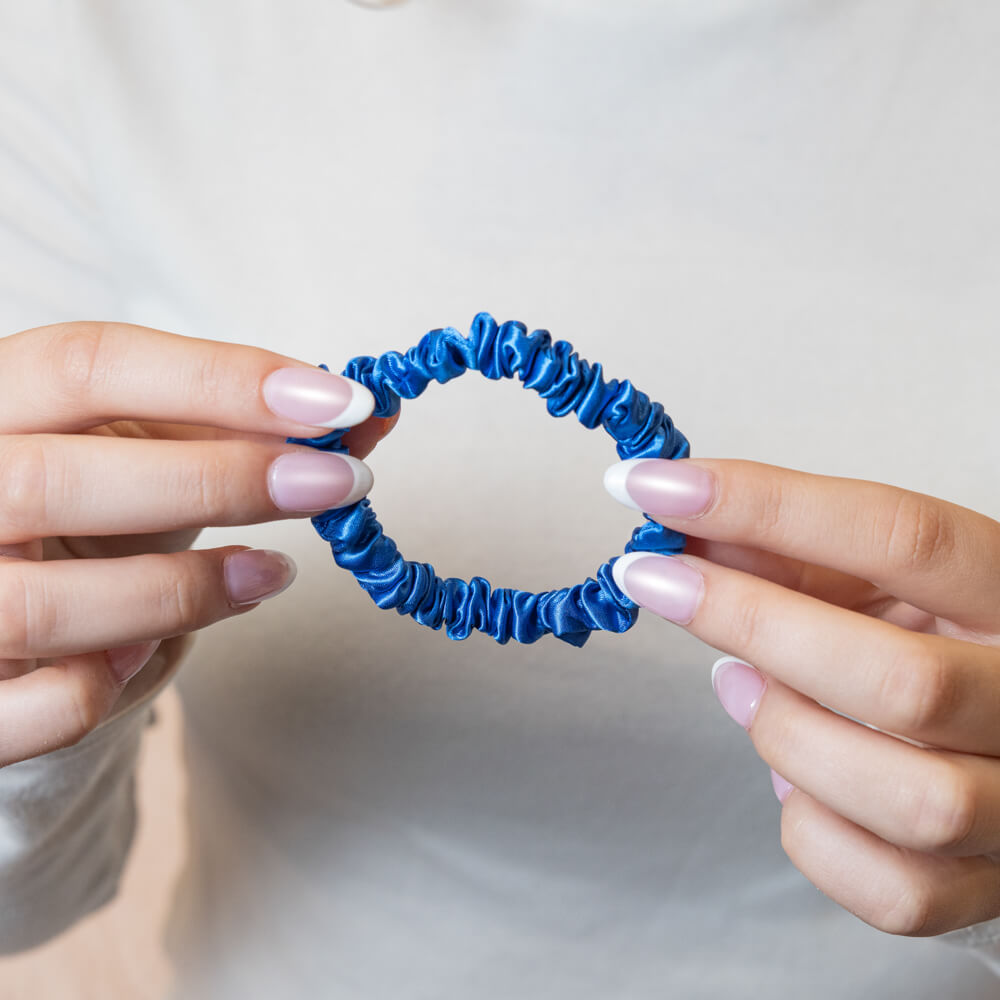 Blissy Azure Silk Blissy Skinny Scrunchies Detail –