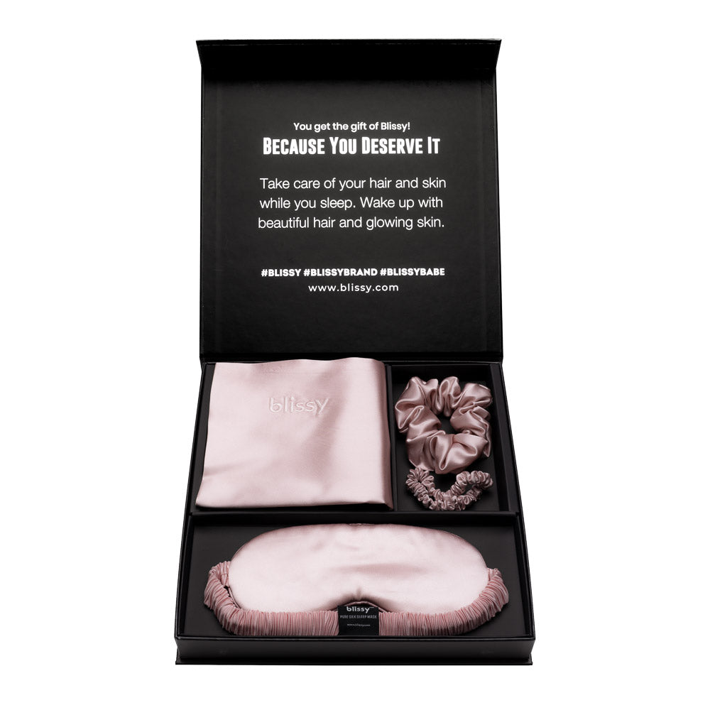 Blissy Standard Pink Blissy Dream Set Lifestyle – Mulberry Silk
