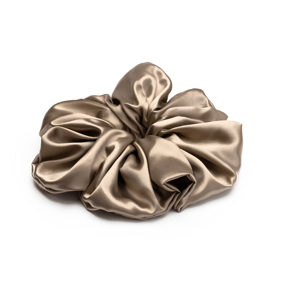 Blissy Taupe Blissy Oversized Scrunchie Lifestyle – Mulberry Silk