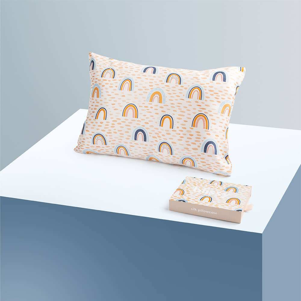 Blissy Rainbow Pillowcase – 22 Momme Mulberry Silk, 100% Silk