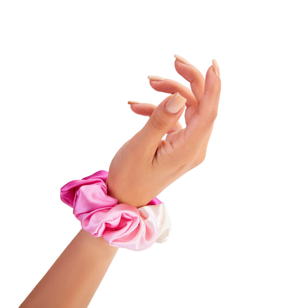 Blissy Pink Ombre Blissy Scrunchies Lifestyle – Mulberry Silk