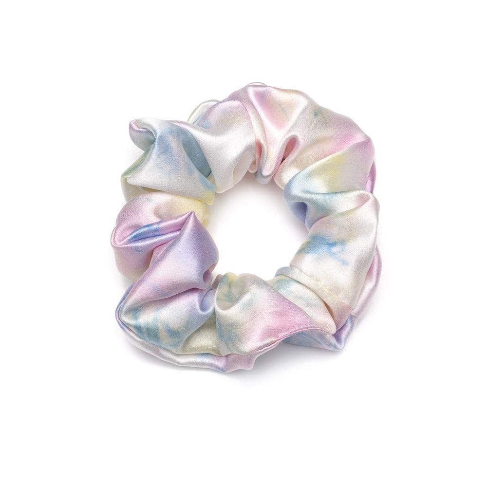 Blissy Yellow Tie-Dye Blissy Scrunchies Lifestyle – Mulberry Silk