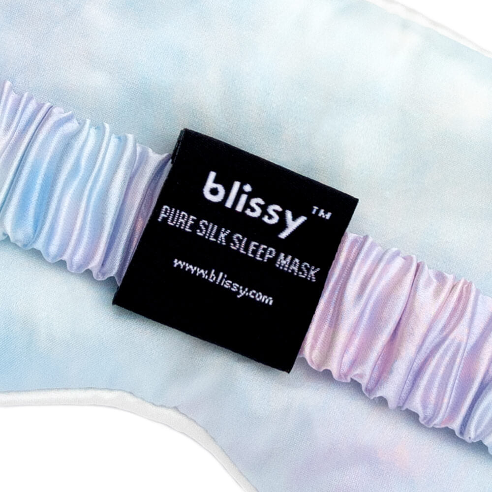 Blissy Tie-Dye Sleep Mask Lifestyle – Mulberry Silk